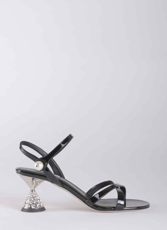 PATENT LEATHER SANDALS - MIU MIU